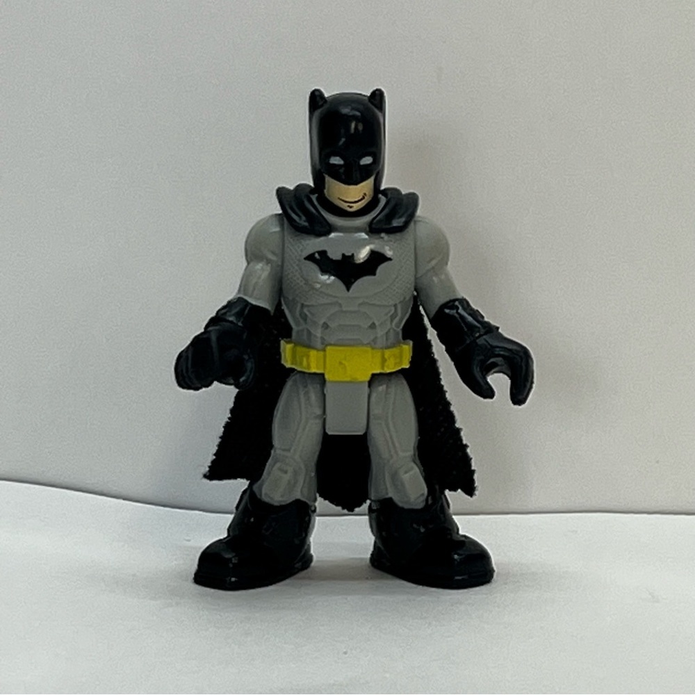 fisher price imaginext dc‎ super friends batman action figure